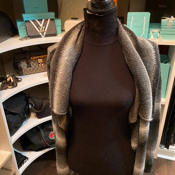 Saks fifth avenue multi-colored gray/black winter sweater. Size M “NWT” - Picture 3 of 10